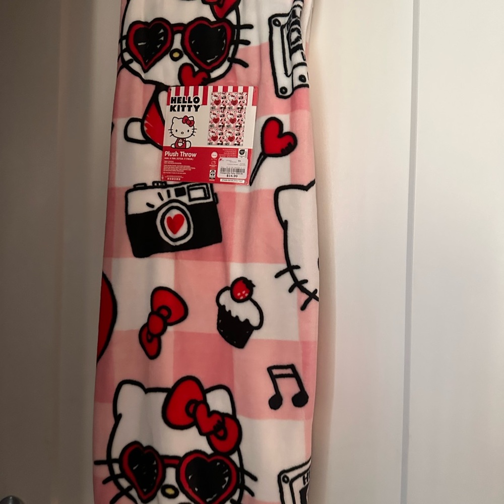 Hello Kitty Pink and Red Patterned Valentine’s Day Blanket NWT 50x70